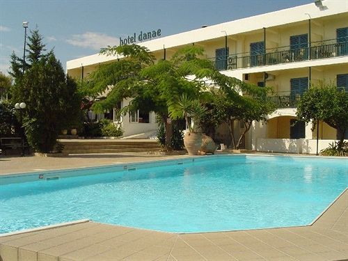 Danae Hotel